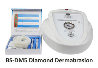 Machine portative de Microdermabrasion de peau de diamant de salon de beauté pour le rajeunissement de peau