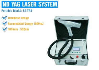 Mobilité élevée de ND YAG de machine de laser de Pico de retrait de colorant de machine à commutation de Q de laser pour le transport facile